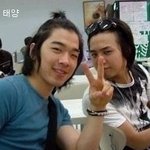 데뷔전 <b>특이</b>한 머리 스타일 했던 남자 아이돌