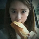 은근히 많이 먹는 <b>여자</b> <b>아이</b><b>돌들</b>
