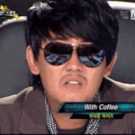 엑소는 왜 까이는 건<b>일까</b>