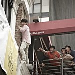 고소공포증 신하균! '런닝맨'촬영중 건물 <b>외벽</b>에 매달린 사연!