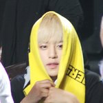 이거진짜 귀여워보일려고쓴게맞는거같아