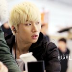 ==전쟁나기전에경수랑신혼여행가야하는데==