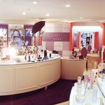 3주만에 품절사태! 헤라 루즈 홀릭의 매력이 뭐길래?