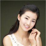 이 여자모델 정보 좀 더 찾을 수 있는 사람 있음?