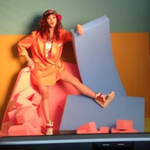 보호본능 자극하는 티파니, <b>무결</b>점 실물 허벅지 각선미