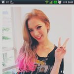 이여자 이름뭐에요???