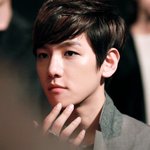 우리 백현이는 손가락이 <b>레알</b>이다