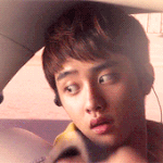 경수새끼 내 머리끝 <b>위에</b> 있다