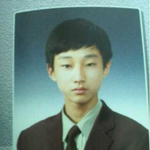 <b>진영</b> 중학교때 사진이라는데