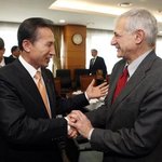 네이트판 여러분 도대체 이명박 대통령을 싫어하는 이유가 뭡니까?