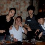 ㅎㄷㄷ 용준형 술<b>마시</b>는 짤