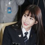 <b>지은</b>이 이쁜것보소ㅜㅜ