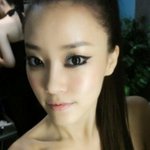 왠지 무서운 아이돌의 <b>화장</b>