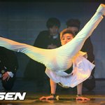 <b>b.a.p</b> 종업 '제 궁둥이 섹시하죠~?'