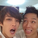 자체 엽사를 즐기는것 같은 <b>jyj</b>