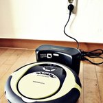 직장 다니면서 로봇청소기로 <b>바닥청소</b> 대신하기!