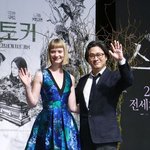 박찬욱 감독 화보, 배우보다 더 멋지면 어떡해
