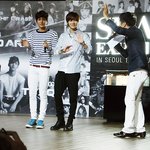 <b>김종인</b>은 까맣다