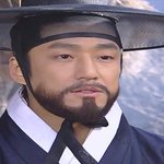 윤~~~후 닮은꼴