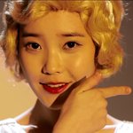 마럴린 먼<b>로로</b> 변신한 아이유