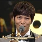 7급 공무원 1등 공신!! 완벽 위장 <b>요원</b>룩 주원!