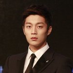 짧고 <b>단정</b>한 남자 아이돌 머리