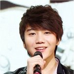 개셈은 <b>지노</b>데뷔안시키냐고ㅅㅂㅠㅠㅜㅠ