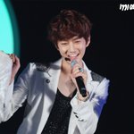 <b>준면</b>이 웃는거ㅠㅠㅠㅠ