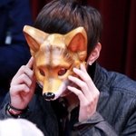 ㅅㅂ꼬리치냐 지금?