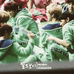 <b>물병</b>으로 맞자 앙탈부리는 엑솜 막내