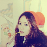 <b>명품</b>다리를 <b>자랑</b>하는 크리스탈