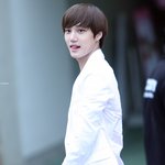 <b>종인</b>이 춤에서