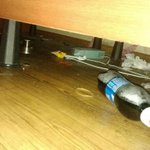 회사 다니면서 소홀했던 <b>침대밑</b> 청소.. 드디어 했네요.