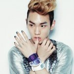화보에서 분위기 돋는 남자 아이<b>돌들</b>