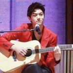 기타치는 훈남친<b>st</b> 의 아이돌들