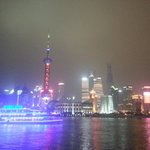 我在中国，在这里就见一个美女。
