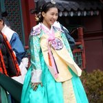 요즘 부쩍 한복이 <b>생활복</b>마냥 잘 어울리는 여자 연예인