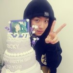 창조리<b>키</b>후드티<b>봄</b>?