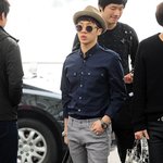 이기광 만화 속 캐릭터 생각나는 공항패션
