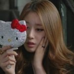 스타일 <b>체크</b>하는 아이돌 멤버