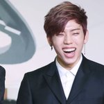 난이거은근동<b>우랑</b>지코닮다고느꼈는데