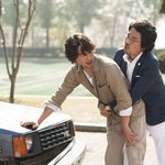 오달수, 한석규 덮치다?! 진한 백허그 현장!