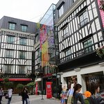 가로수길~ 비비고 !! <b>매월</b> 15일마다 반값데이 예이 ㅋㅋㅋ