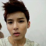 <b>려욱</b>아 너 안 멋있는 모습이 뭐니?
