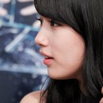 그려놓은 듯한 아이돌의 <b>옆선</b>