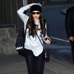 키<b>높이</b> 모자 쓴 셀레나 고메즈