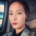 셀카로 보니까 더 크리스탈 친언니 같은 <b>이영진</b>