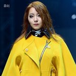 <b>팬</b>들도 보고 놀란 <b>아이돌</b> 무리수