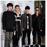 간만에 모습보인 슈퍼주니어!! <b>행사장</b>이야 런웨이야?