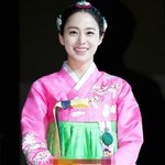 얼굴에 살 좀 붙으니 한복이 더 잘 어울리는 김태희